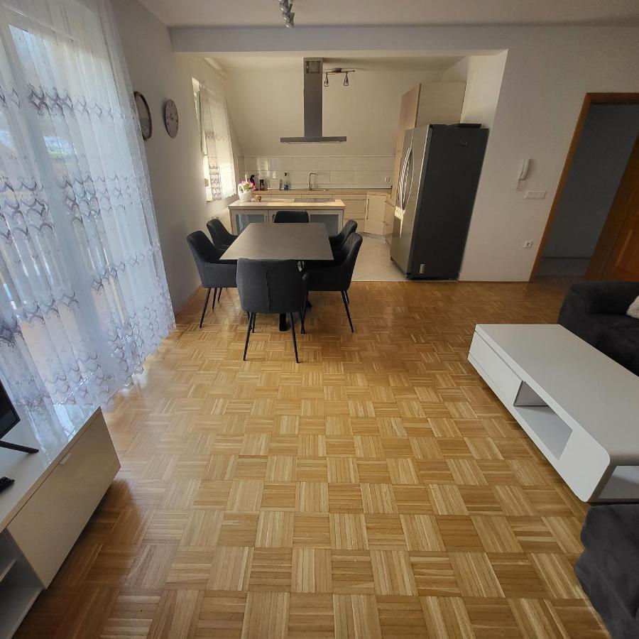 Apartment Zelimlje Skofljica Екстер'єр фото