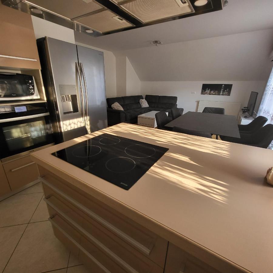Apartment Zelimlje Skofljica Екстер'єр фото